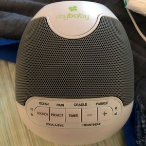 Sound machine with projector light show